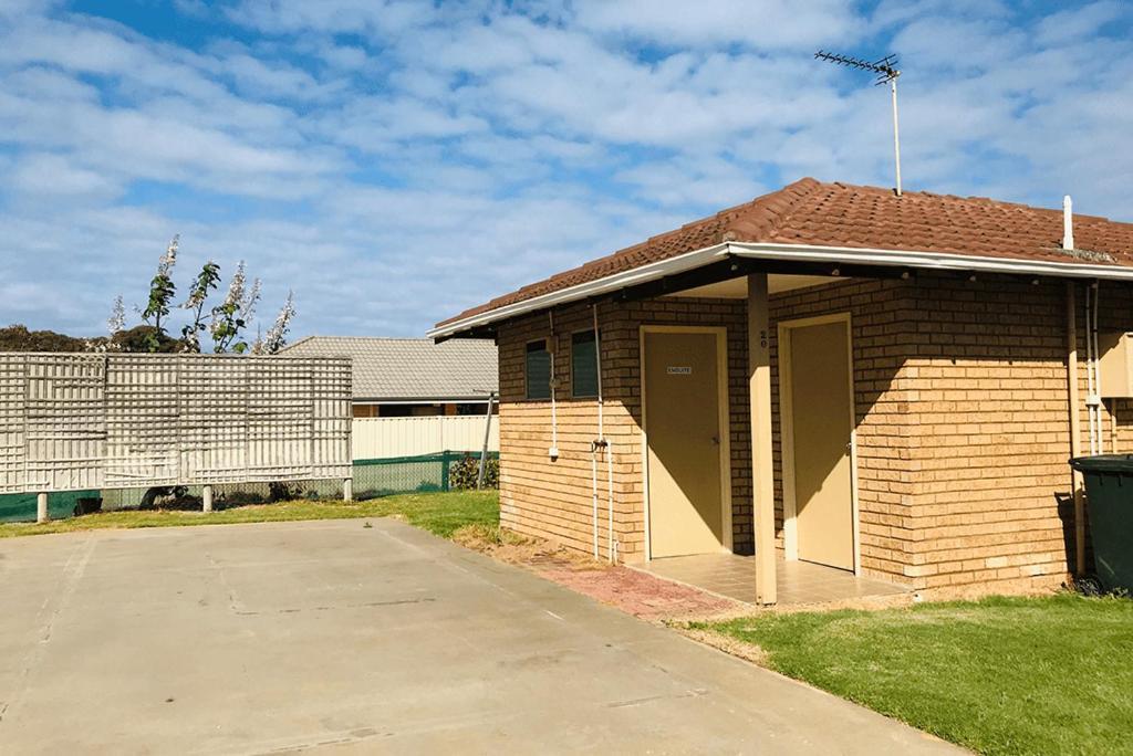 Leander Reef Holiday Park Port Denison Exterior foto